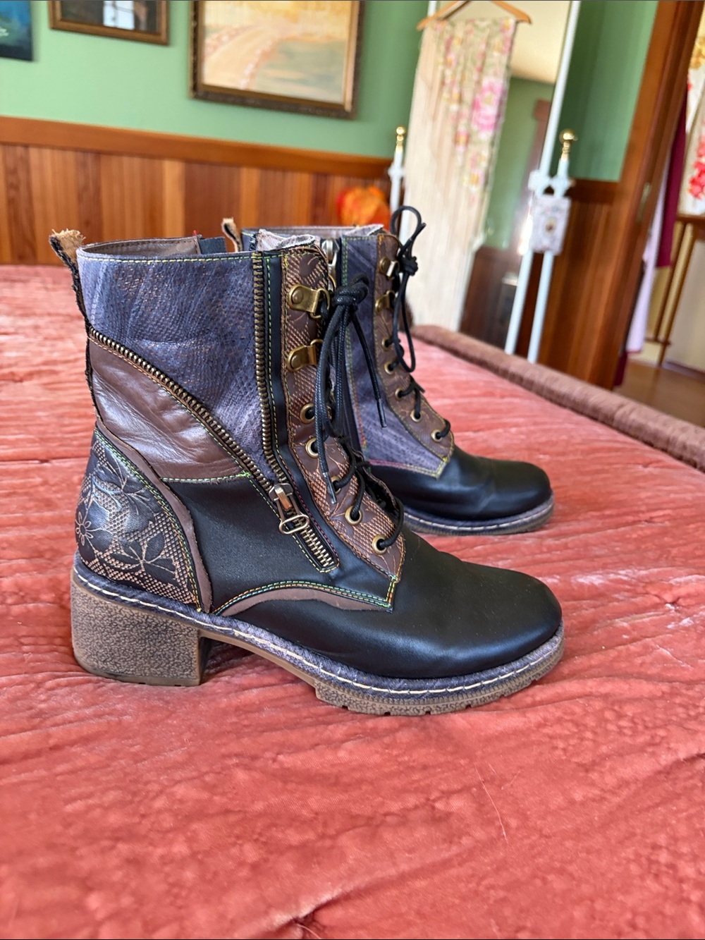 L’Artiste Marty Boot, black and multi, size 39, low heel